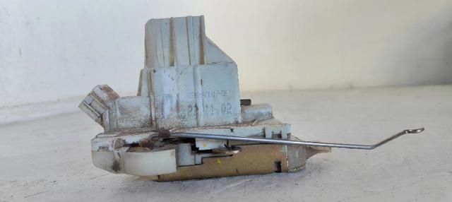 Zamek drzwi przednich lewych XS41A21813DE FORD