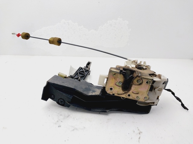 Zamek drzwi przednich lewych XS41A21813DE FORD