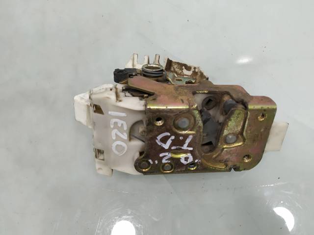Zamek drzwi tylnych prawych XS41A26412CG FORD