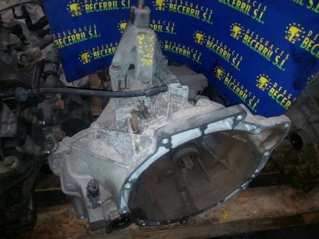 Mechaniczna skrzynia biegów w komplecie XS4R7002FC Ford