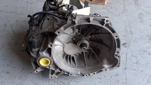 Mechaniczna skrzynia biegów w komplecie XS4R7F096 FORD