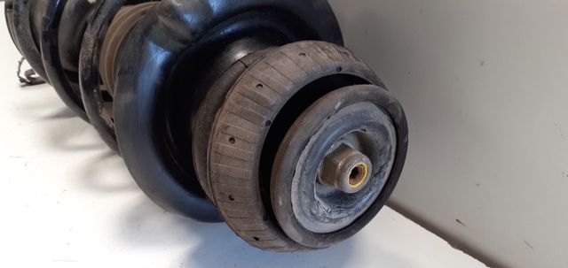 Amortyzator przedni XS5118045CB FORD