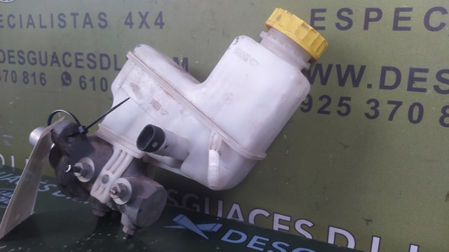 Główny cylinder hamulców Y24158 FIAT