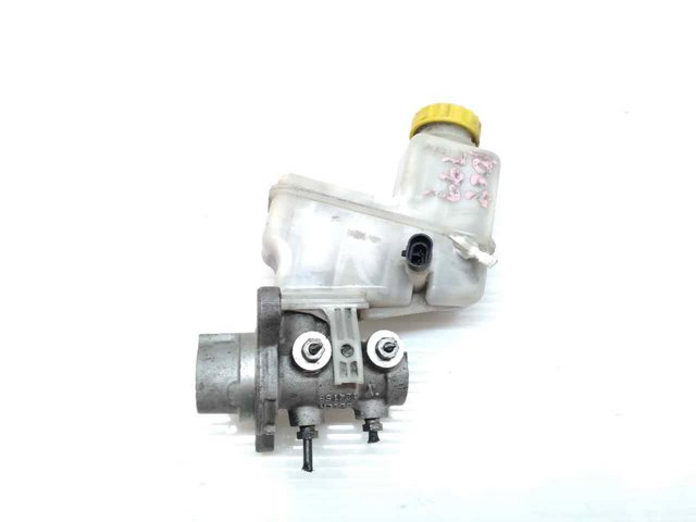 Główny cylinder hamulców Y24158 FIAT