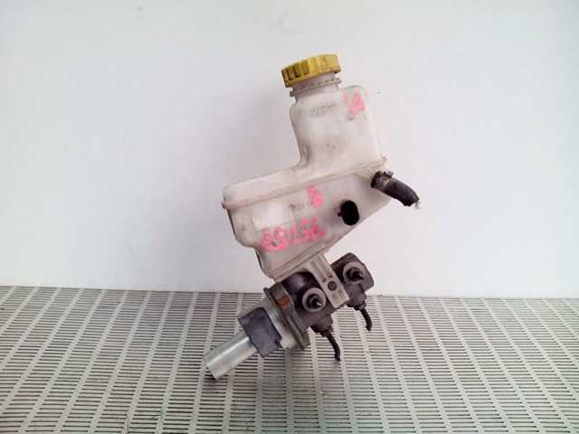 Główny cylinder hamulców Y24158 FIAT