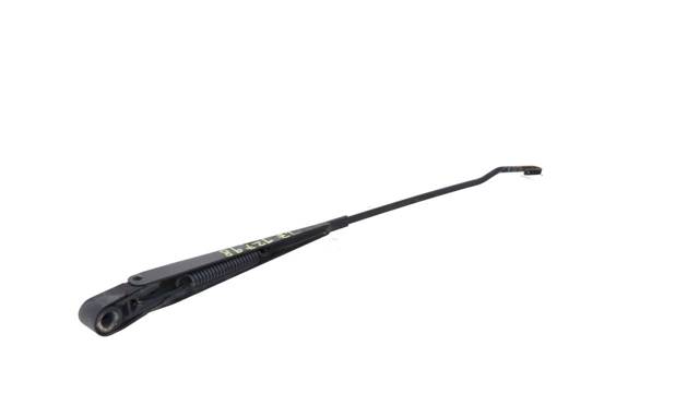 Ramię wycieraczki szyby przedniej YC1517526BA FORD