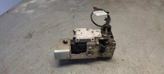 Zamek drzwi przednich prawych YC1AV21812AN FORD