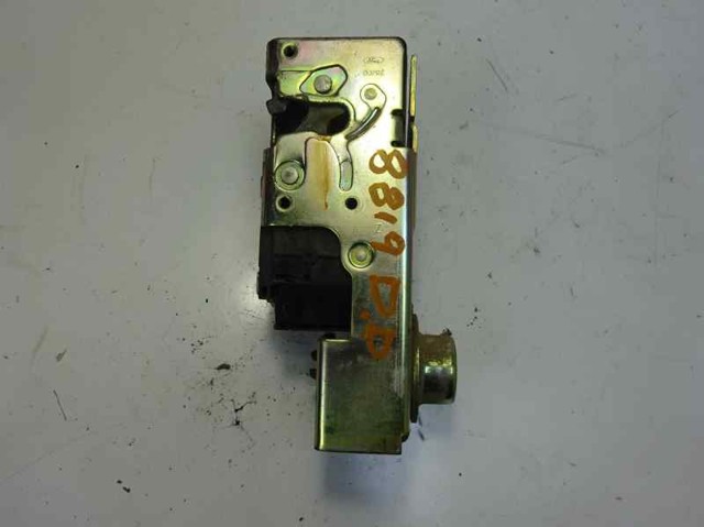 Zamek drzwi przednich prawych YC1AV21812AN FORD