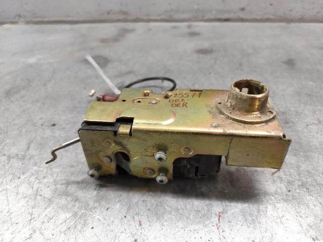 Zamek drzwi przednich prawych YC1AV21812AN FORD