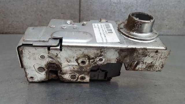 Zamek drzwi przednich prawych YC1AV21812BM FORD