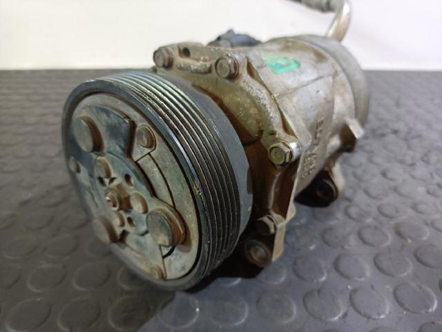 YM2H19D629BA Ford