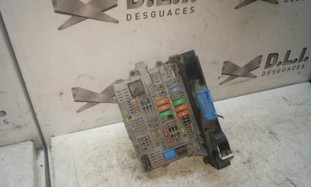 YQE103800 Land Rover