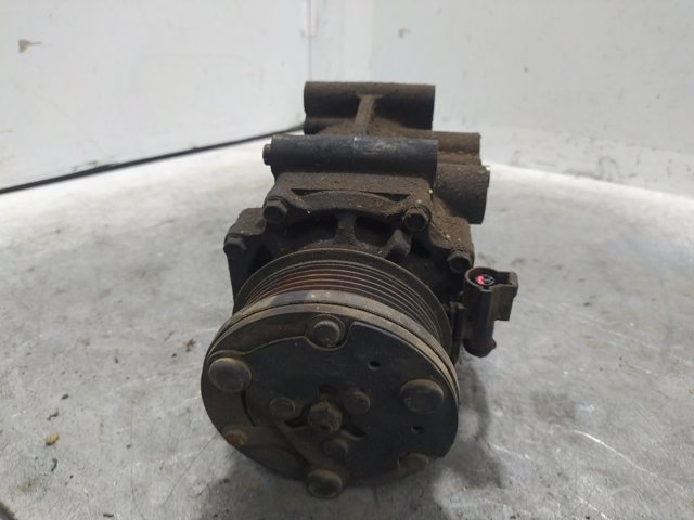 YS4H19D629AE Ford