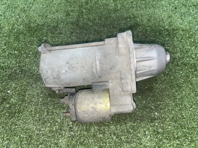 YS4U11000AA Ford
