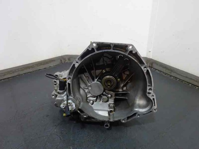 Mechaniczna skrzynia biegów w komplecie YS6R7002AB FORD