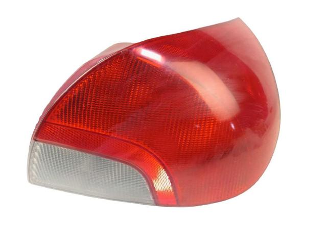 Kupić Lampa zespolona tylna prawa Ford Mondeo II BFP w dobrej cenie