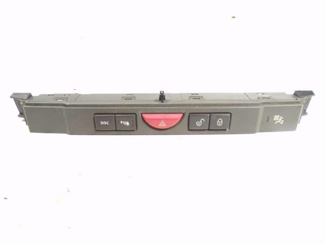 Przycisk włączania światła awaryjnego YUL500570WUX LAND ROVER