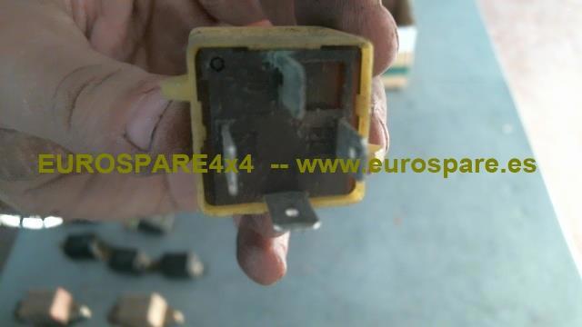 Przekaźnik kierunkowskazów YWB10027 LAND ROVER