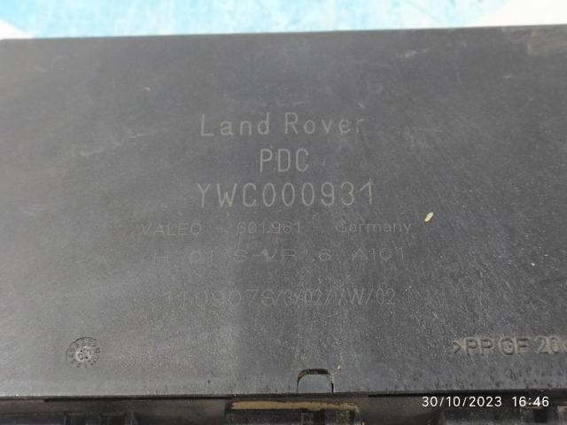 YWC000931 Land Rover