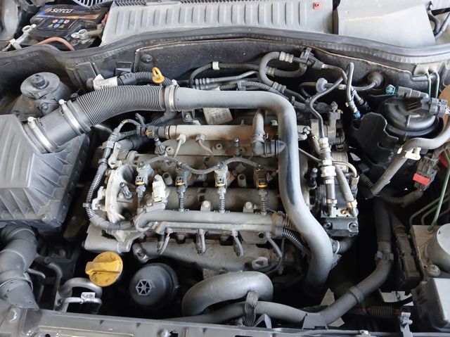 Silnik w komplecie Z13DT OPEL