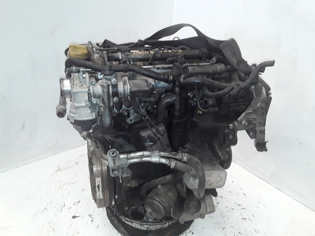 Silnik w komplecie Z19DTH OPEL
