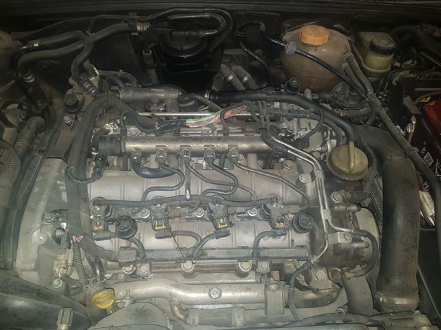 Silnik w komplecie Z19DTH OPEL