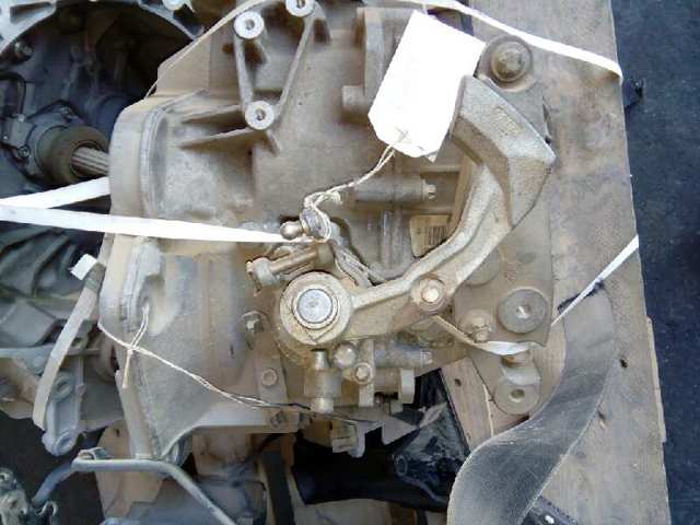 Silnik w komplecie Z19DTH OPEL