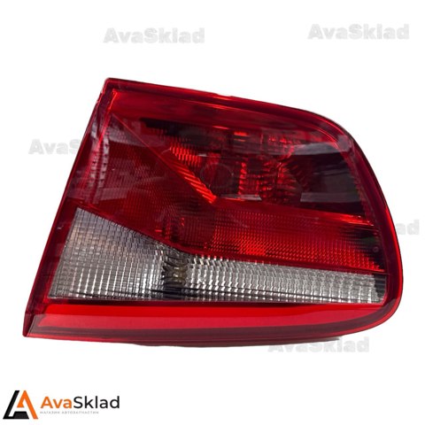 Lampa zespolona tylna prawa wewnętrzna Seat Ibiza IV ST (6J8, 6P8)