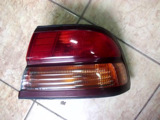  Lampa zespolona tylna prawa Nissan Maxima 