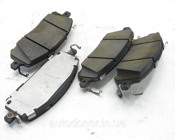 D1M605MT0A Nissan/Infiniti Klocki hamulcowe przednie tarczowe