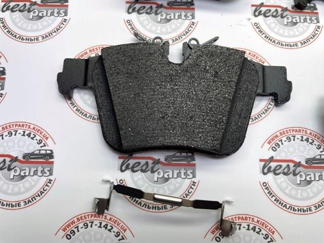 Okładziny (klocki) do hamulców tarczowych tylne Volvo 32379535 cena, od 35,81 USD
