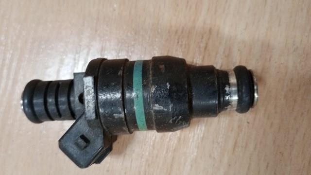 Wtryskiwacz paliwa BMW 1731357 cena, od 47,55 USD