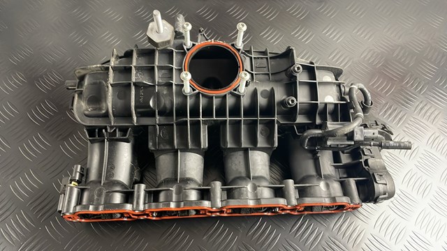 Do koszyka 06L133201FA VAG Kolektor ssący