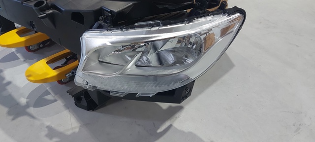 Reflektor lewy A9109060000 Mercedes