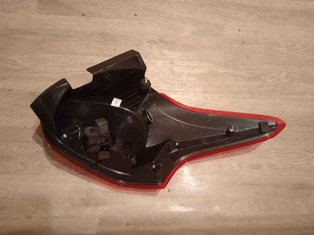 Do koszyka 32C287E Polcar Lampa zespolona tylna lewa