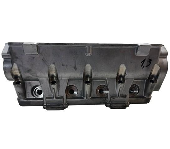 Do koszyka A3071003011 Market (OEM) Głowica cylindrów