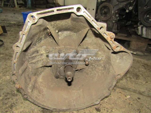 Do koszyka Mechaniczna skrzynia biegów w komplecie Mercedes C 190 W201