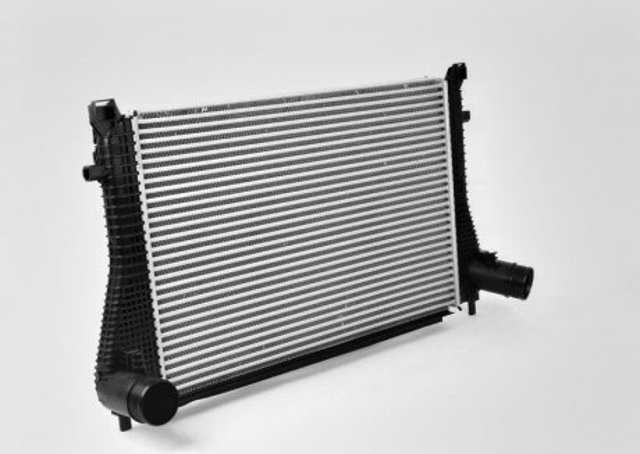 Chłodnica intercoolera VAG 5Q0145803AD