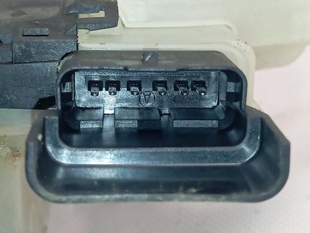 Do koszyka 9819027380 Peugeot/Citroen Zamek drzwi przednich lewych