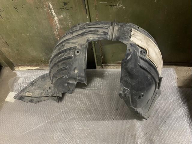Nadkole błotnika przedniego prawe TK4856130B Mazda