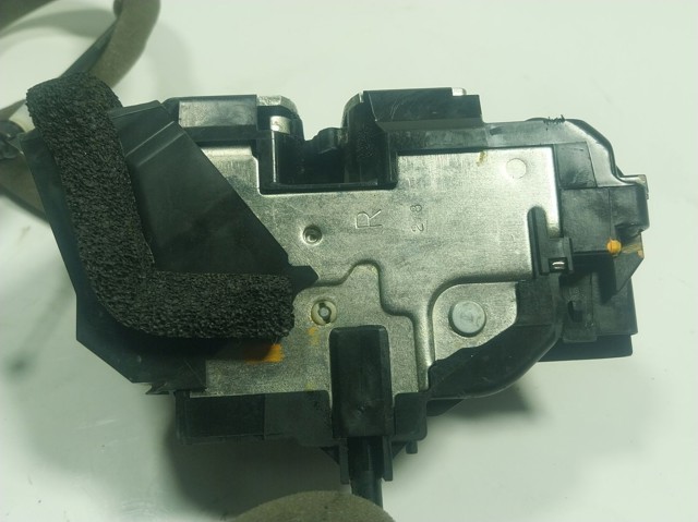 Do koszyka 805004EA2A Renault (RVI) Zamek drzwi przednich prawych