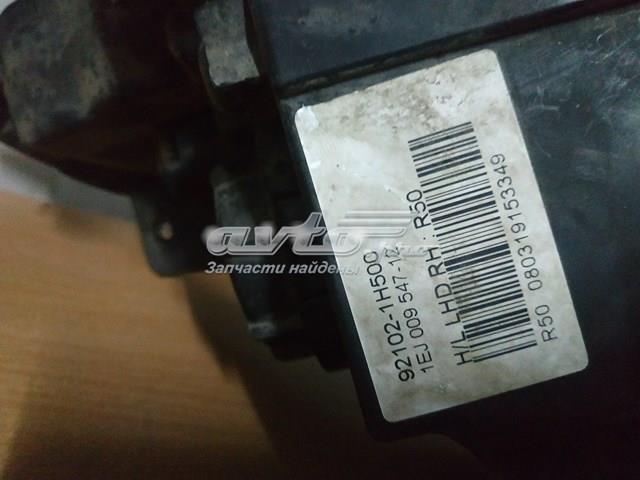 Reflektor prawy 921021H500 Hyundai/Kia