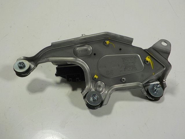 Do koszyka Silniczek wycieraczki tylnej szyby Toyota Yaris CROSS MXP