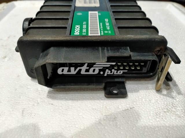 Sterownik silnika 443907403 VAG