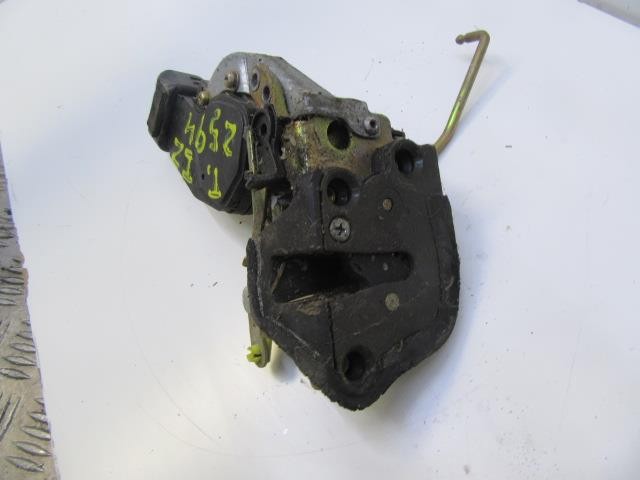 Zamek drzwi tylnych lewych Suzuki Grand Vitara SUV (FT, HT) (1998 - 2005) cena, od 56,19 USD