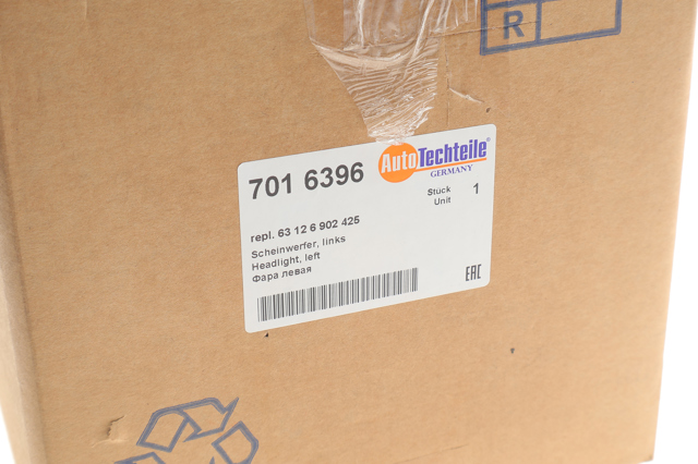 7016396 Autotechteile Reflektor lewy