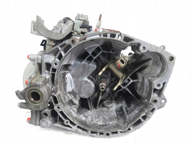 Do koszyka Mechaniczna skrzynia biegów w komplecie Peugeot Expert  224