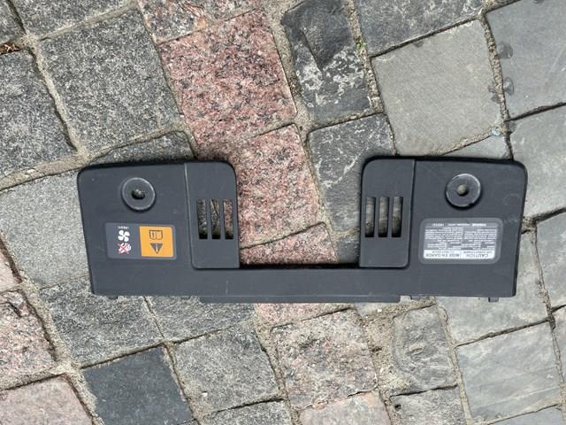 Zasłona zamka maski Mazda TK4856381 cena, od 24,65 USD