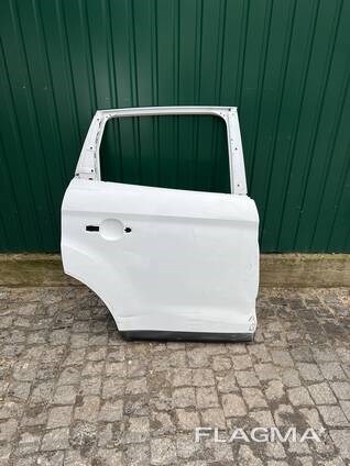  Drzwi tylne prawe Ford Kuga 1