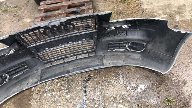 8P0807105FGRU VAG Zderzak przedni